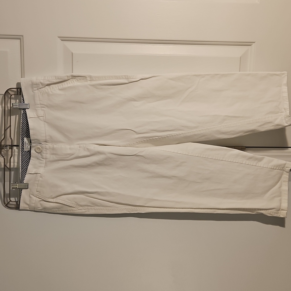 White Petite Capri Pants